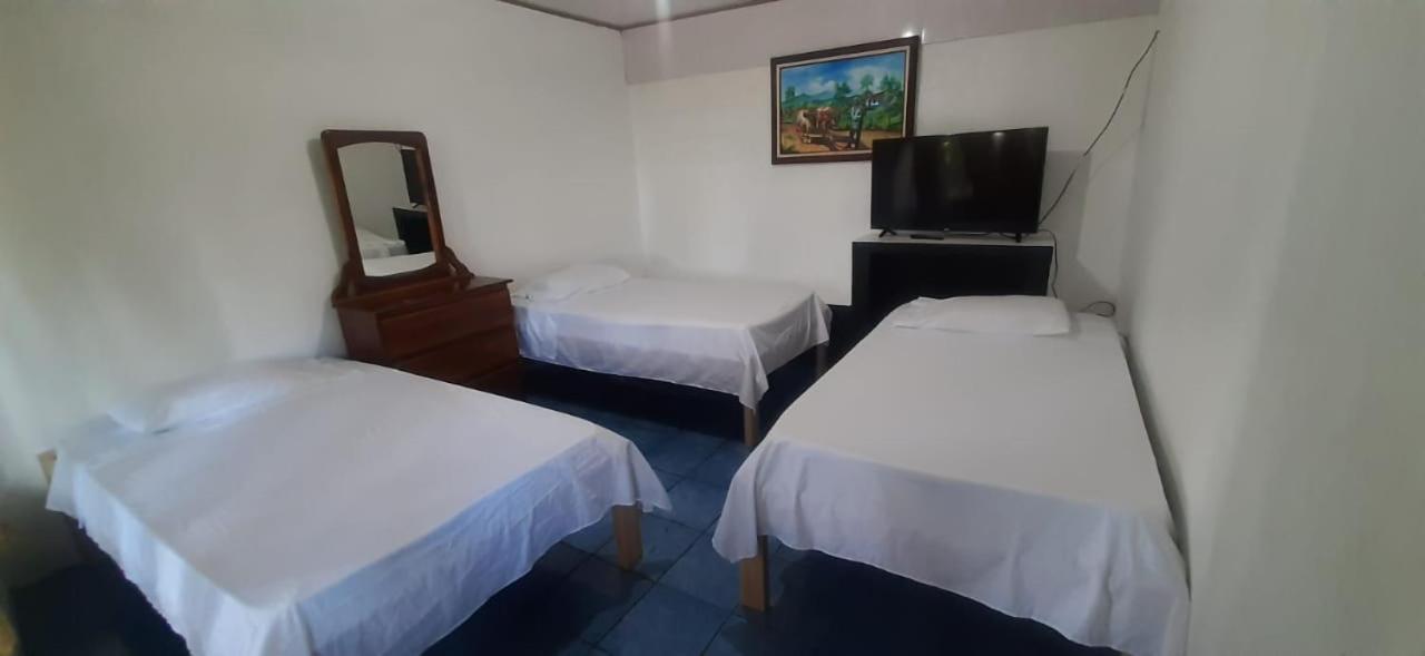 Duerme Tranquilo Hotel Rio Segundo Bilik gambar